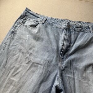 American Eagle Women's Light Wash 90s Wide Leg Mom Jeans Plus Size 22S